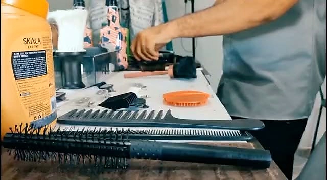 Bancada e ferramentas da Ítalo Barbearia