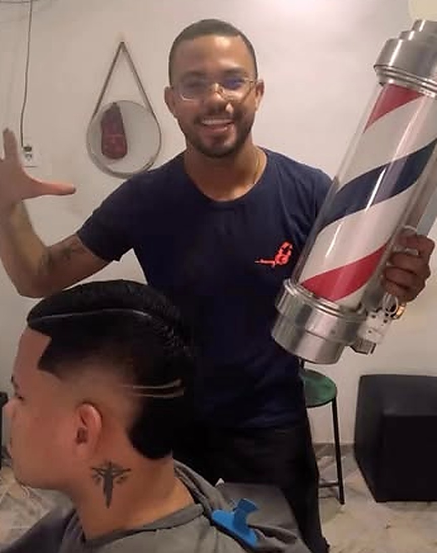 Ítalo Barbearia — corte fade e poste clássico